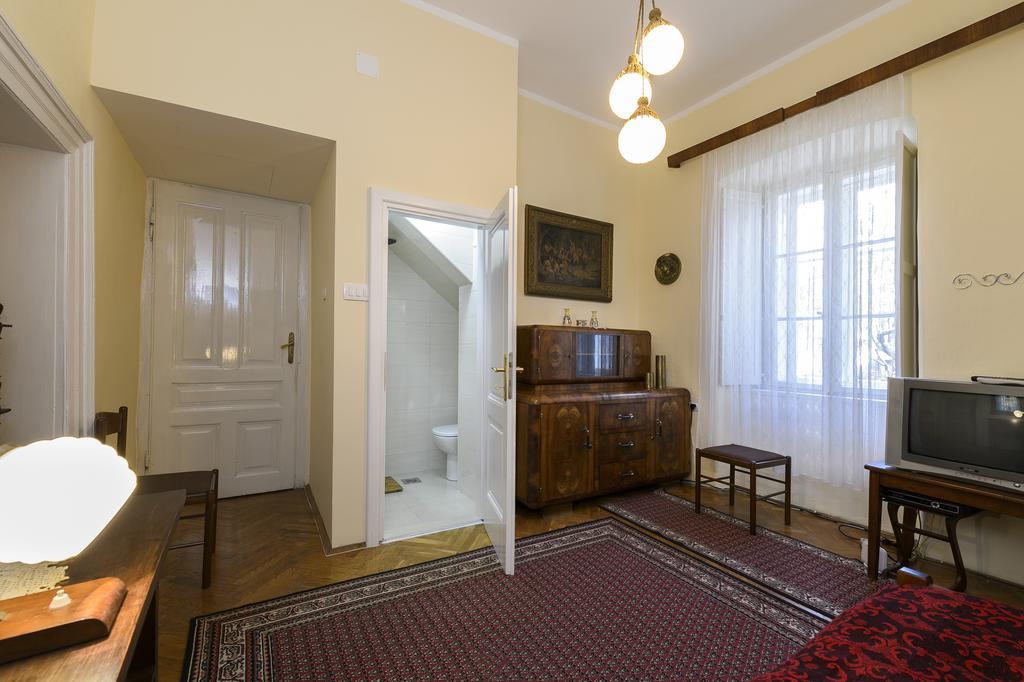 La Vecchia Casa Hotell Cetinje Exteriör bild
