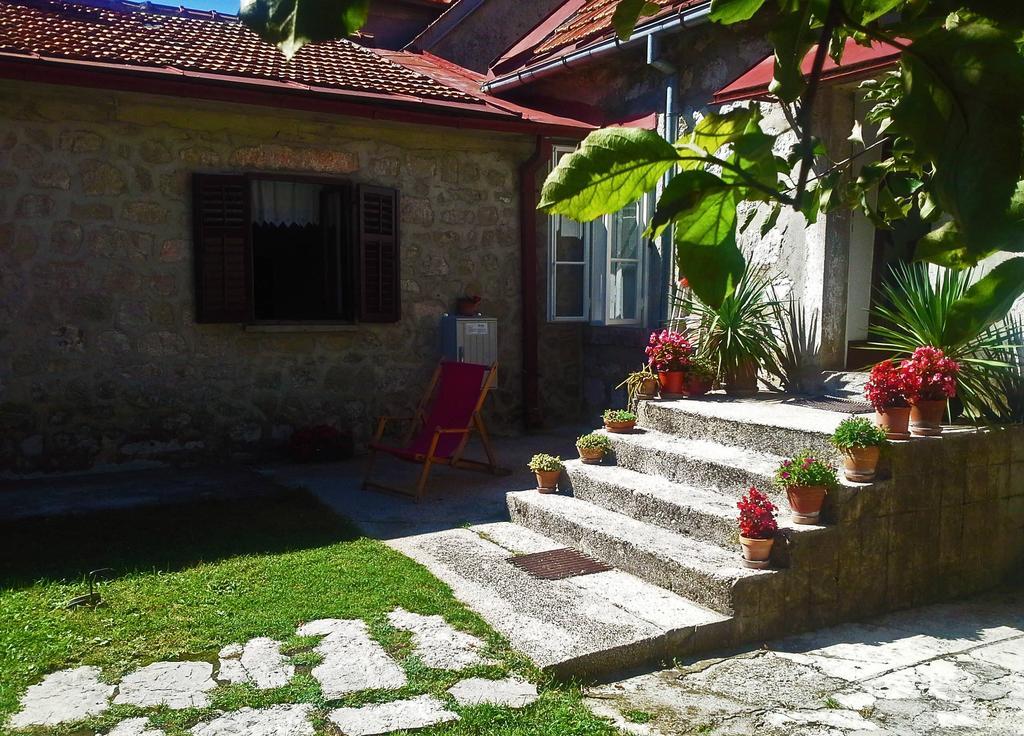 La Vecchia Casa Hotell Cetinje Exteriör bild