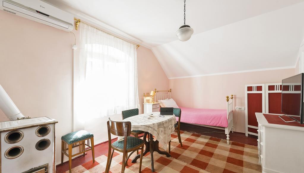 La Vecchia Casa Hotell Cetinje Exteriör bild